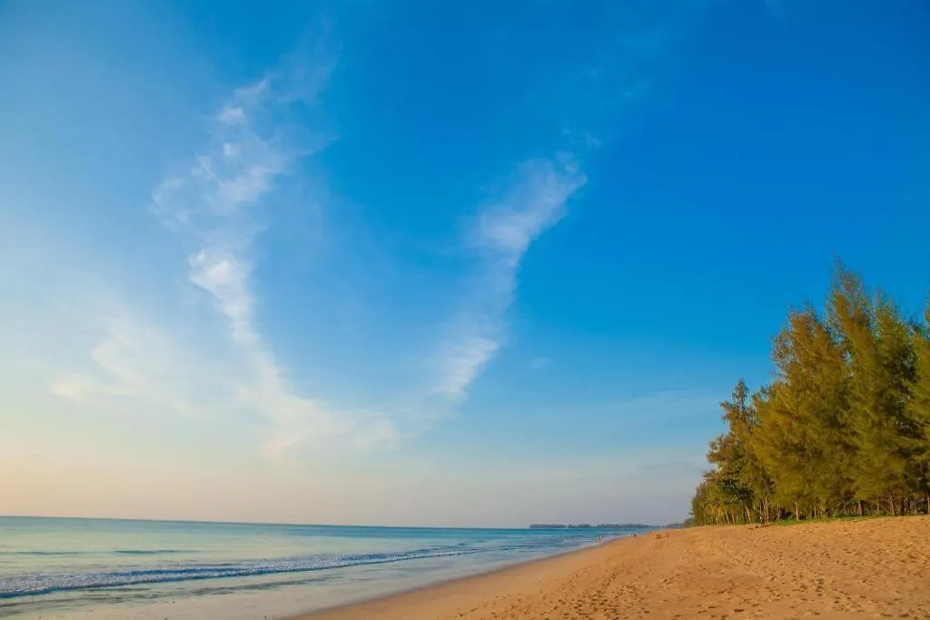 Otel Oyo 75310 Canalis Resort Khao Lak