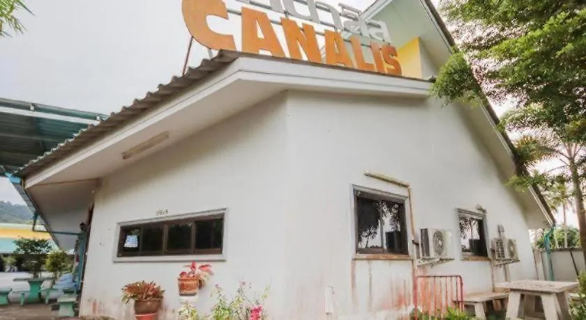 Oyo 75310 Canalis Resort 蔻立 3*,